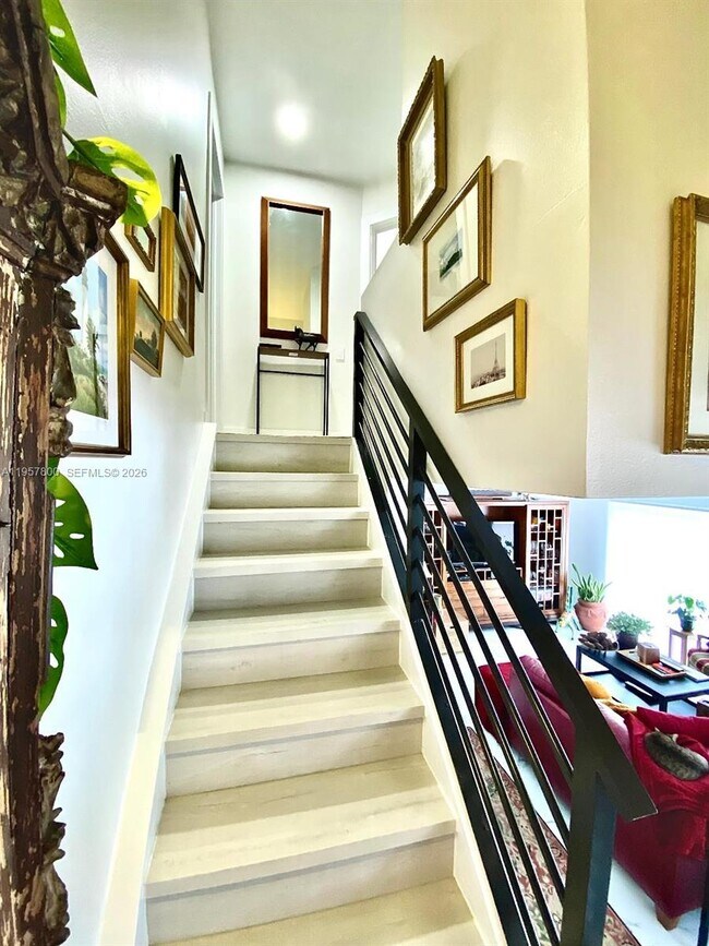 Building Photo - 6904 SW 114th Pl