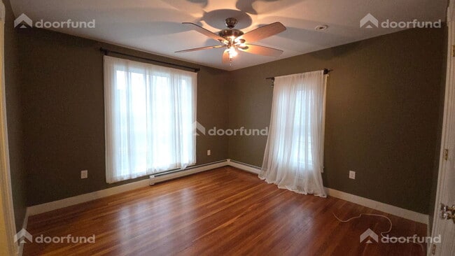 Building Photo - 202 Hildreth St