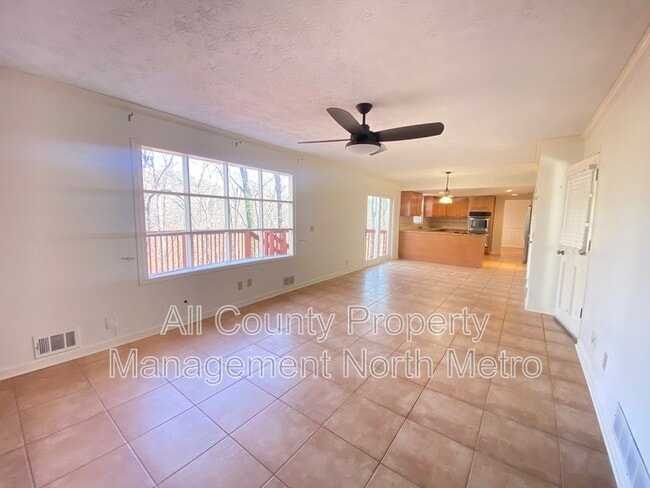 Building Photo - 320 6 Branches Ct