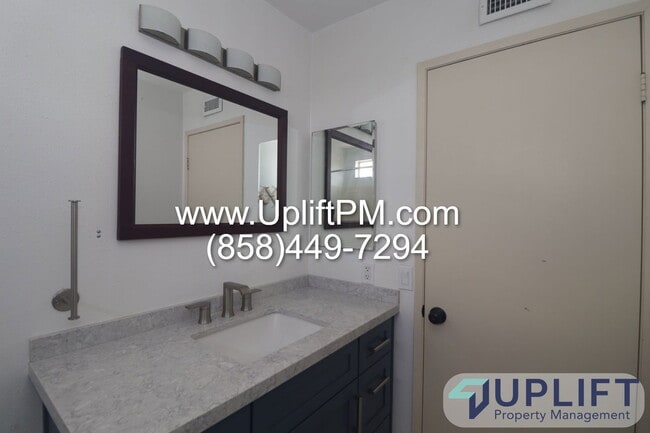 Building Photo - 1337 Serena Cir