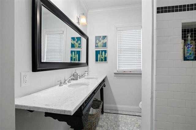 Building Photo - 5227 Homer St