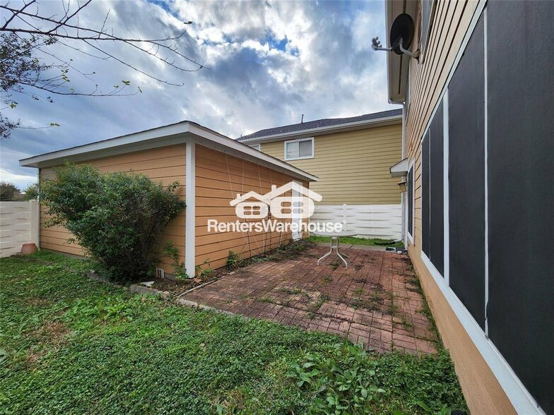 Building Photo - 15859 E Park Ct