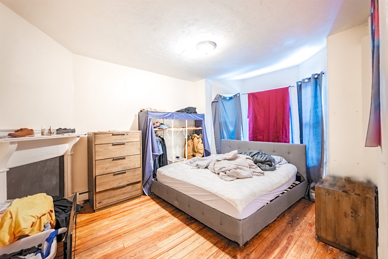 Building Photo - 114 Everett St