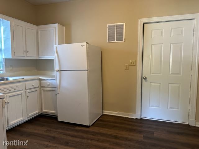 Building Photo - 2 br, 1 bath House - 1015 Cranbrook St 1015