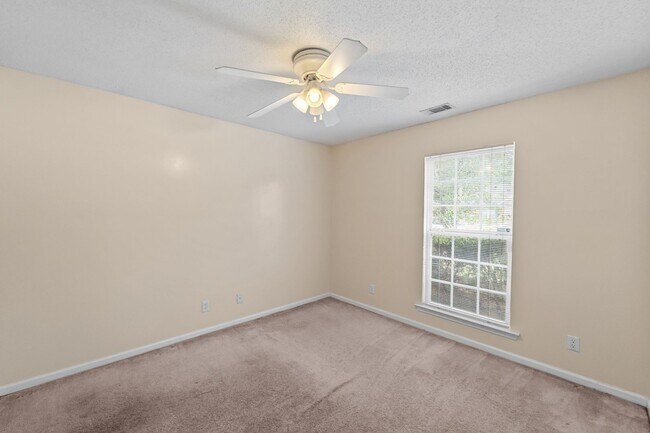 Building Photo - Beautiful 4-Bedroom Home with Lagoon Views in Pooler's Arbors at Godley Station