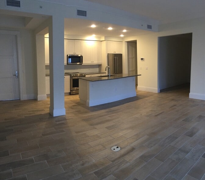 Greatroom - 1030 3rd Ave S