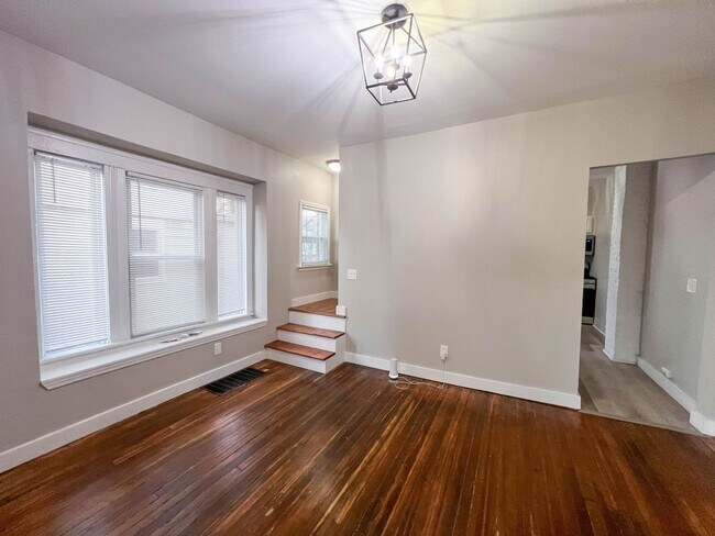 Building Photo - 154-156 Leighton Avenue