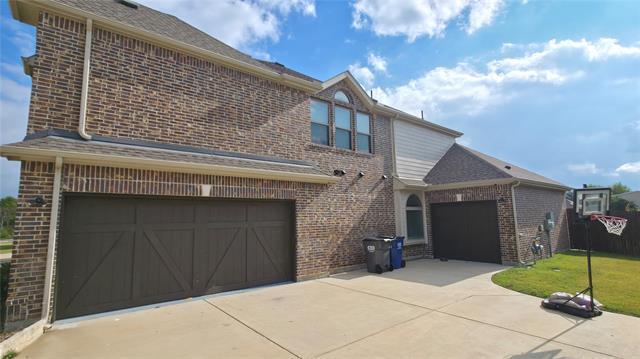 Building Photo - 358 Llano Dr