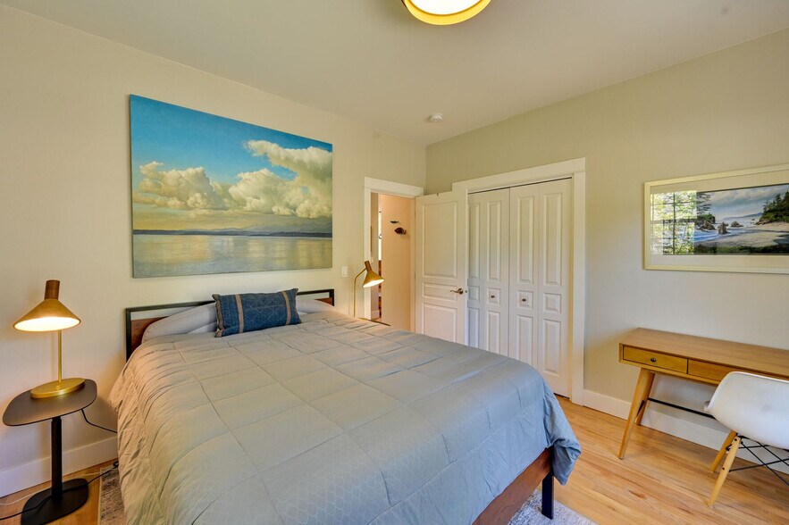 Building Photo - 2237 NW Torrey Pines Dr