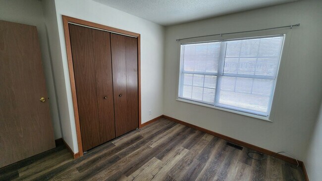 Building Photo - rp620