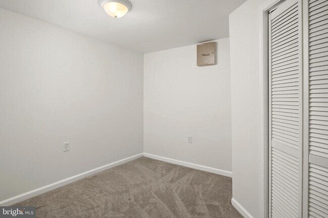 Building Photo - 1259 Stockport Ct