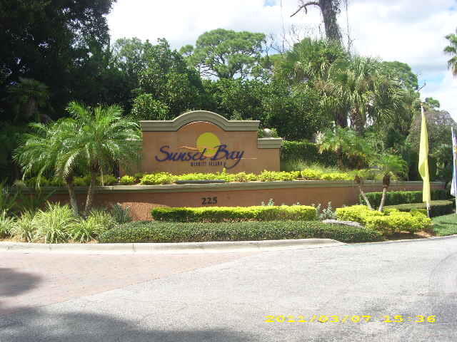 Building Photo - 225 S Tropical Trail