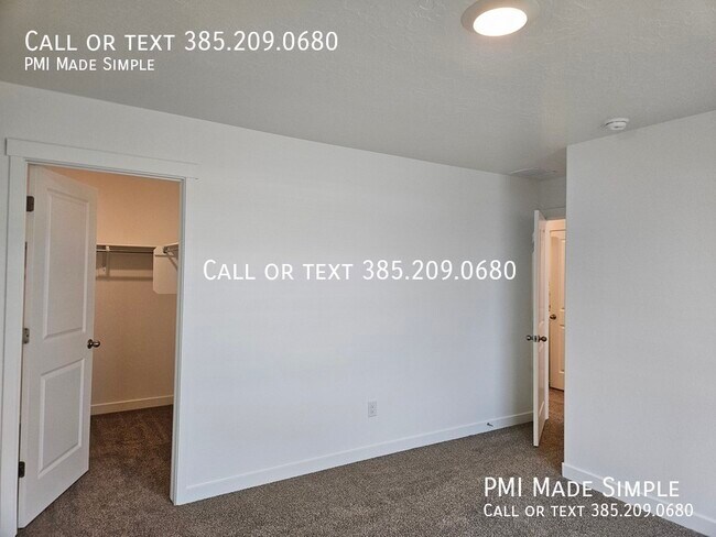 Building Photo - 866 E Sand Dollar Wy