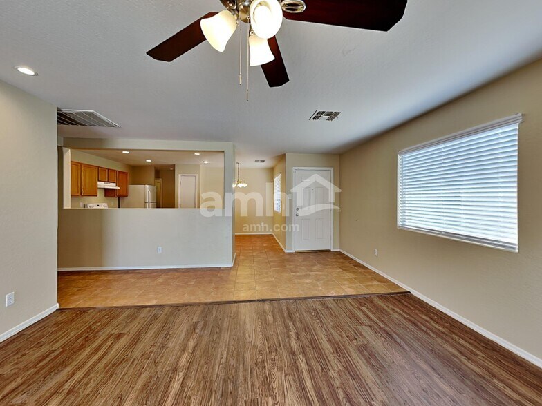 Building Photo - 10406 W Miami St