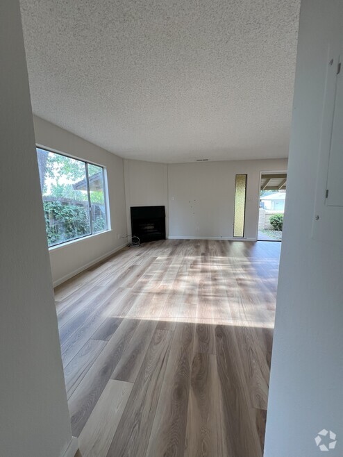 Building Photo - 6632 Markley Way