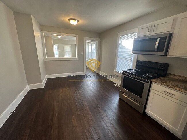 Building Photo - Stylish & Updated 3 Bedroom / 1.5 Bath Home – Move-In Ready!