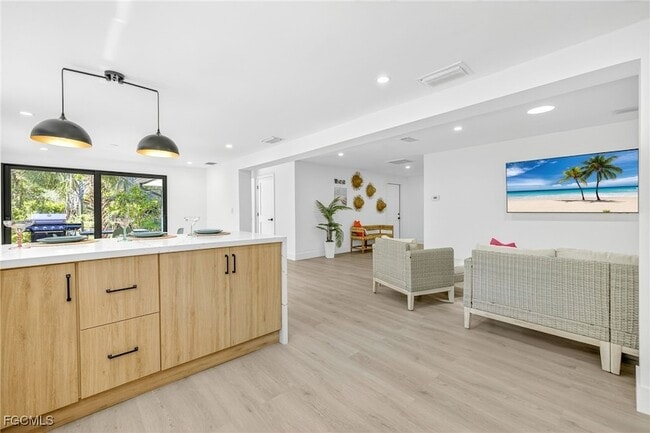 Building Photo - 1105 Skiff Pl