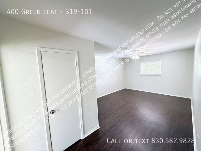 Building Photo - 400 Green Leaf