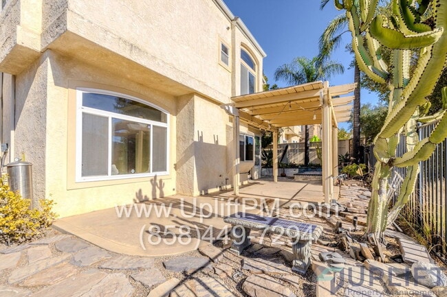 Building Photo - 11671 Boulton Ave