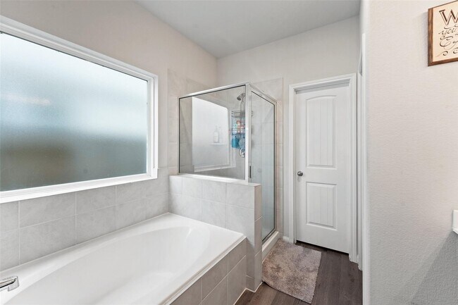 Building Photo - 24914 Adami Veduta Ct