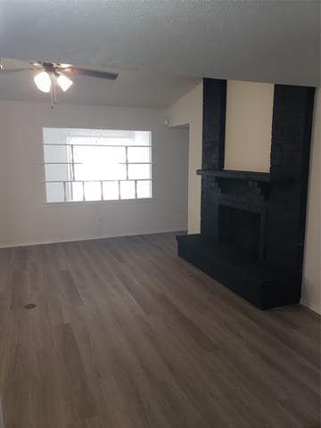 Building Photo - 1313 Clearview Dr