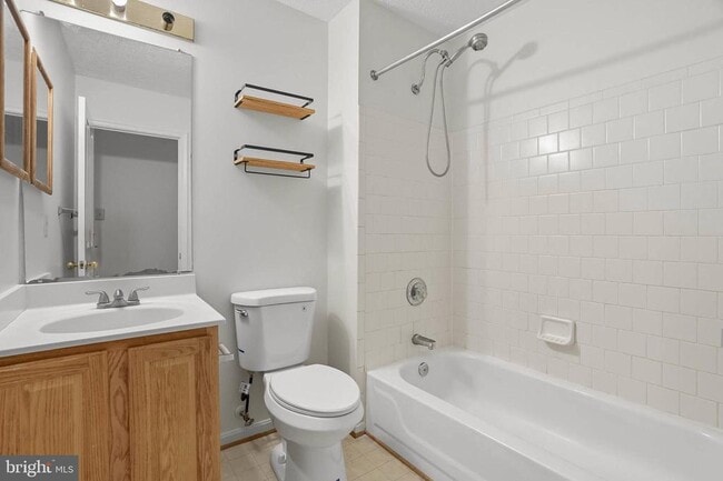 Building Photo - 9220 Brewington Ln
