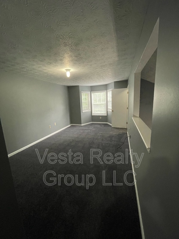 Building Photo - 1652 Northridge Dr