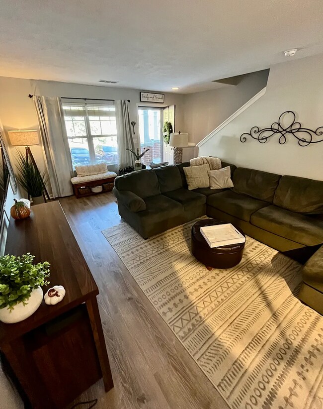 Building Photo - 580 Flintlock Ct