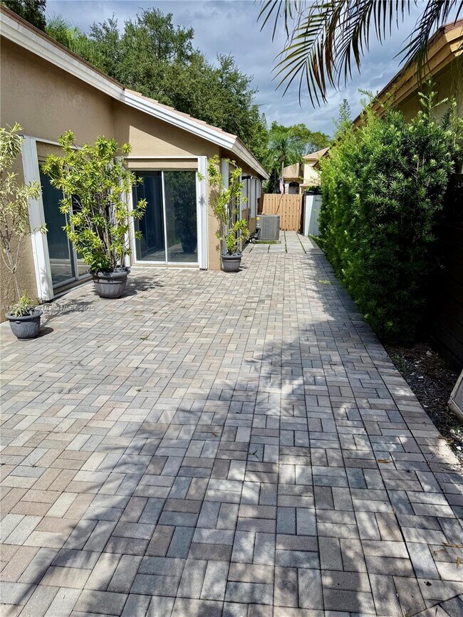 Building Photo - 9970 NW 32nd St