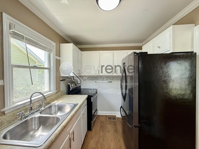 Building Photo - 308 Druid Ln