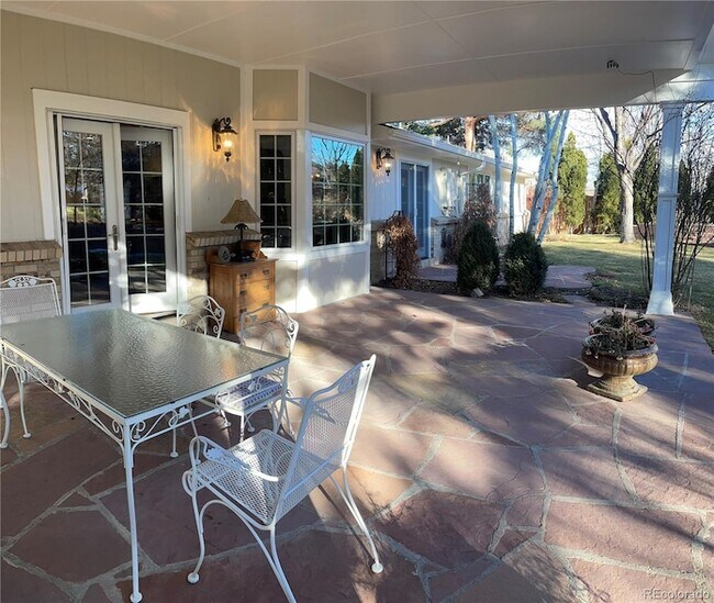 Building Photo - 5317 S Cimarron Rd