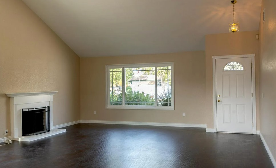 Building Photo - 6651 Morocco St