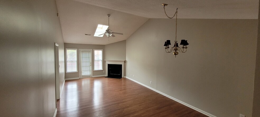 Building Photo - 116 Wesley Harris Cir