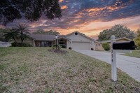 Building Photo - 1374 Viewtop Dr