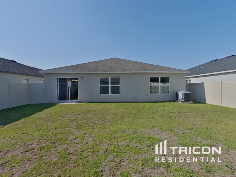 Building Photo - 3252 Eagle Hammock Cir
