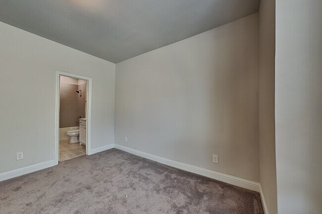 Building Photo - 2232 Palomino St