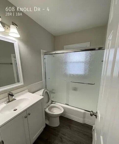 Building Photo - 608 Knoll Dr