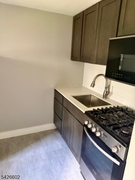 Building Photo - 10 Beech Spring Dr