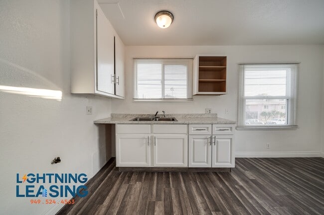 Building Photo - 14757 1/2 Vanowen-4B