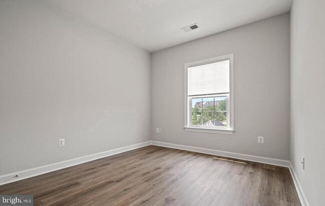 Building Photo - 7704 Water St