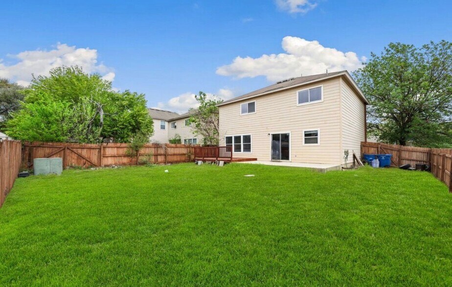 Building Photo - 10807 Indigo Creek