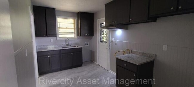 Building Photo - This Is A Must See!! Section 8 Friendly!!!