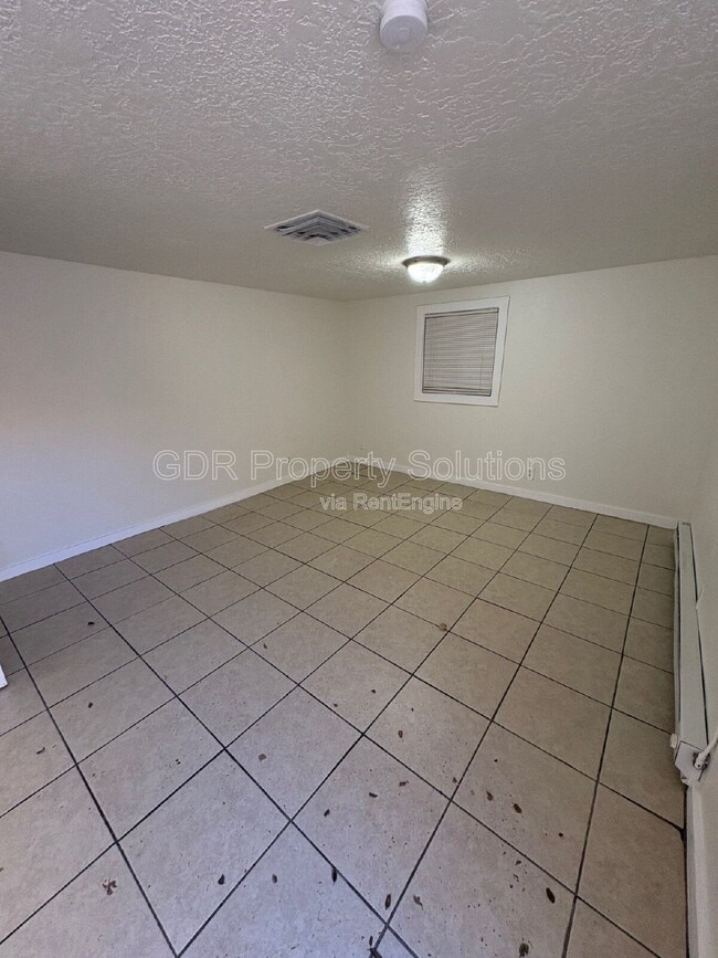 Building Photo - 408 Pennsylvania St SE