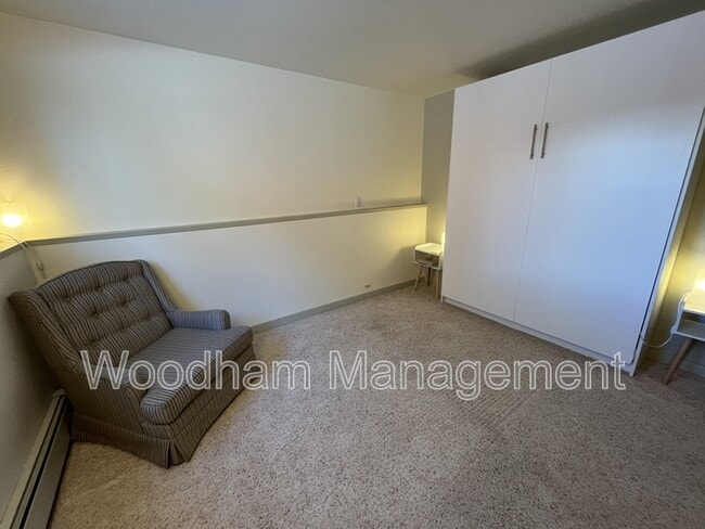 Building Photo - 321 N 22nd Ave