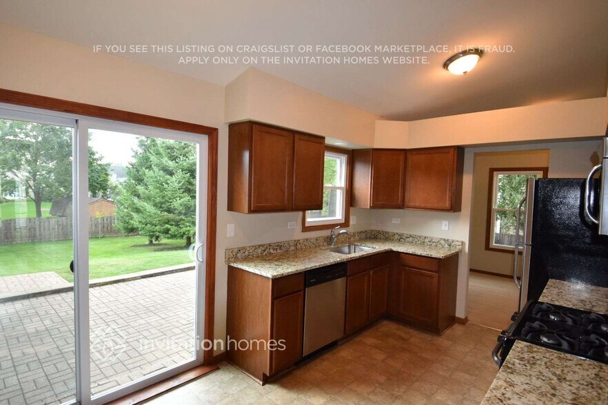 Building Photo - 961 Woodbridge Dr
