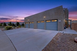 Building Photo - 1504 Gulfstream Dr SE