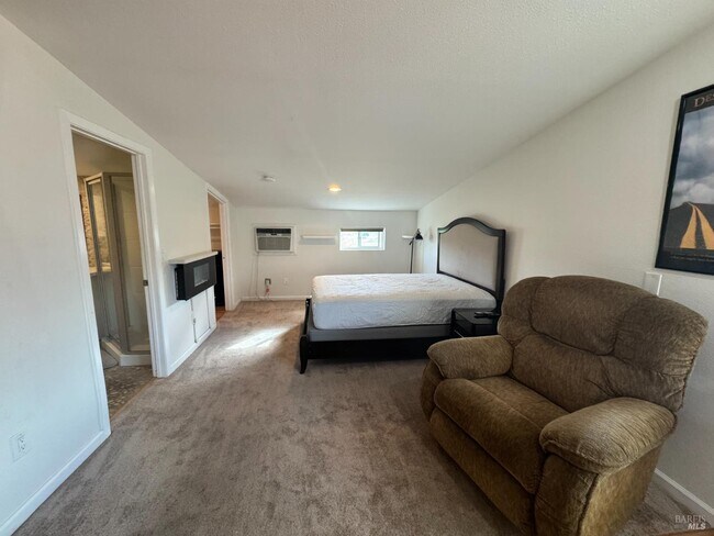 Building Photo - 3753 Santa Rosa Ave