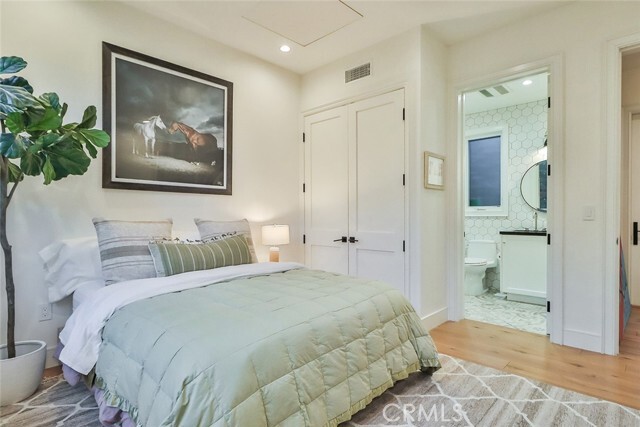 Building Photo - 5041 Palomar Dr