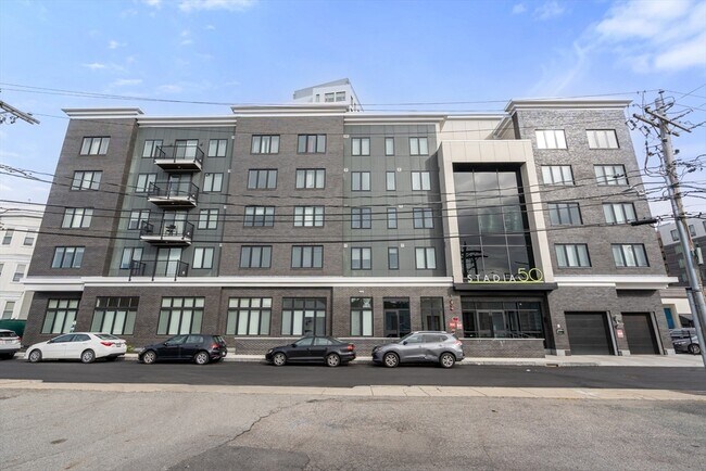 Building Photo - 50 Hichborn St