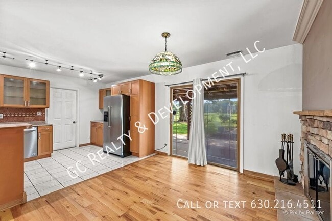 Building Photo - 1123 Duxbury Ln